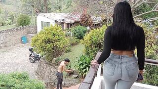 Horny gardener fucks the latina samantha's pussy - Porn in Spanish