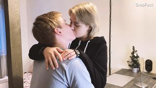 GrabFuck - Hairdresser at home. Paid with sperm